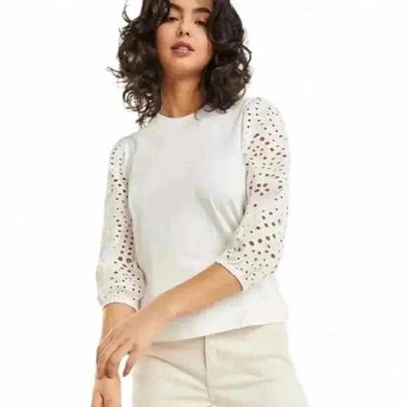 REITMANS 3/4 Puff Eyelet Sleeve Crew  Neck Top - Picture 2 of 7
